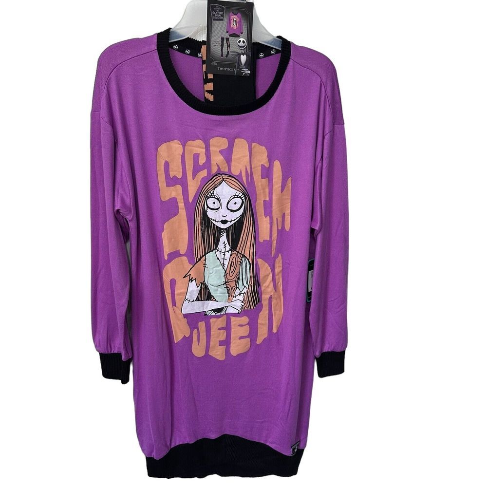 NEW! Nightmare Before Christmas SLEEPWEAR GIFT SET (XS) Shirt+Socks Disney NWT‎